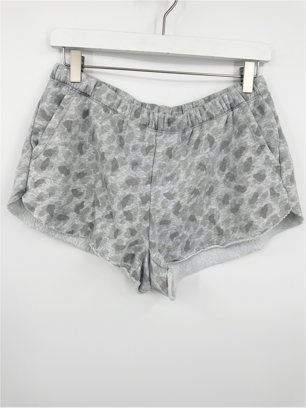 Aerie Gray Leopard Print Sweat Shorts Size Medium Loungewear Boho